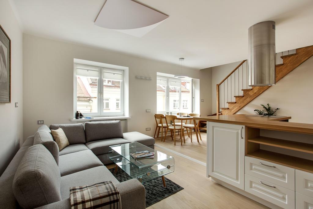 #Stayhere - Spacious 2Bdr Two Floor I Heart Of Old Town VNO Esterno foto