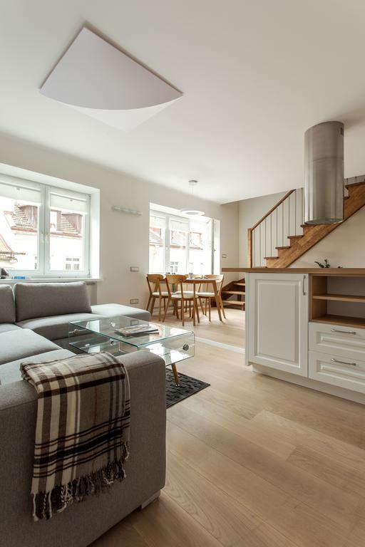 #Stayhere - Spacious 2Bdr Two Floor I Heart Of Old Town VNO Esterno foto